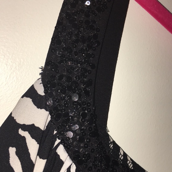 Dress - Picture 5 of 5